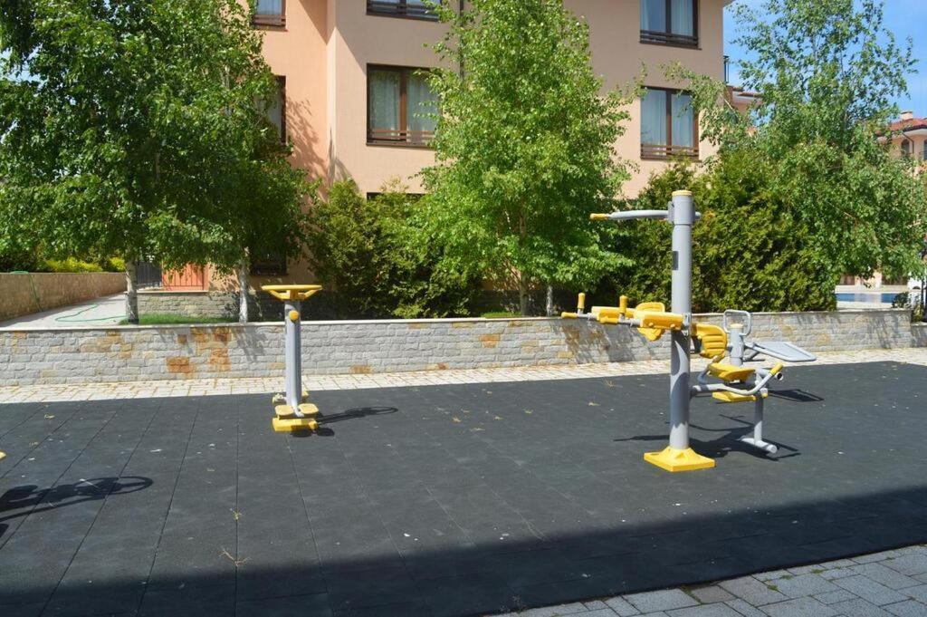 Sunny Star Dreams Condo W Prime Location, Pool, Sea View Свети Влас Екстериор снимка